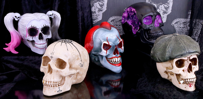 Skulls & Skeletons