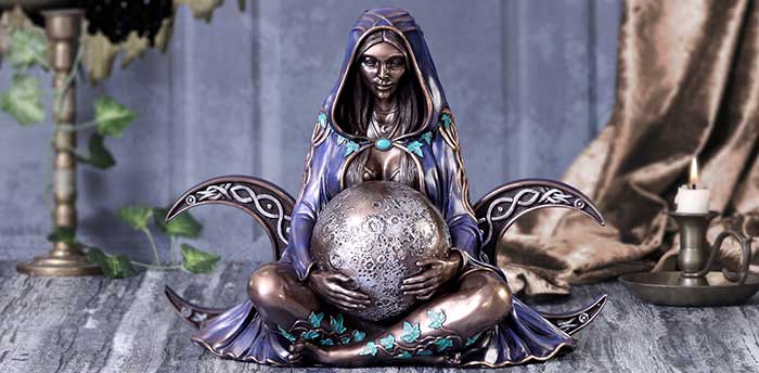 Witchcraft & Wiccan